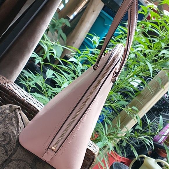 Kate Spade ♠️  Pink Dome Crossbody Handbag - Picture 10 of 12